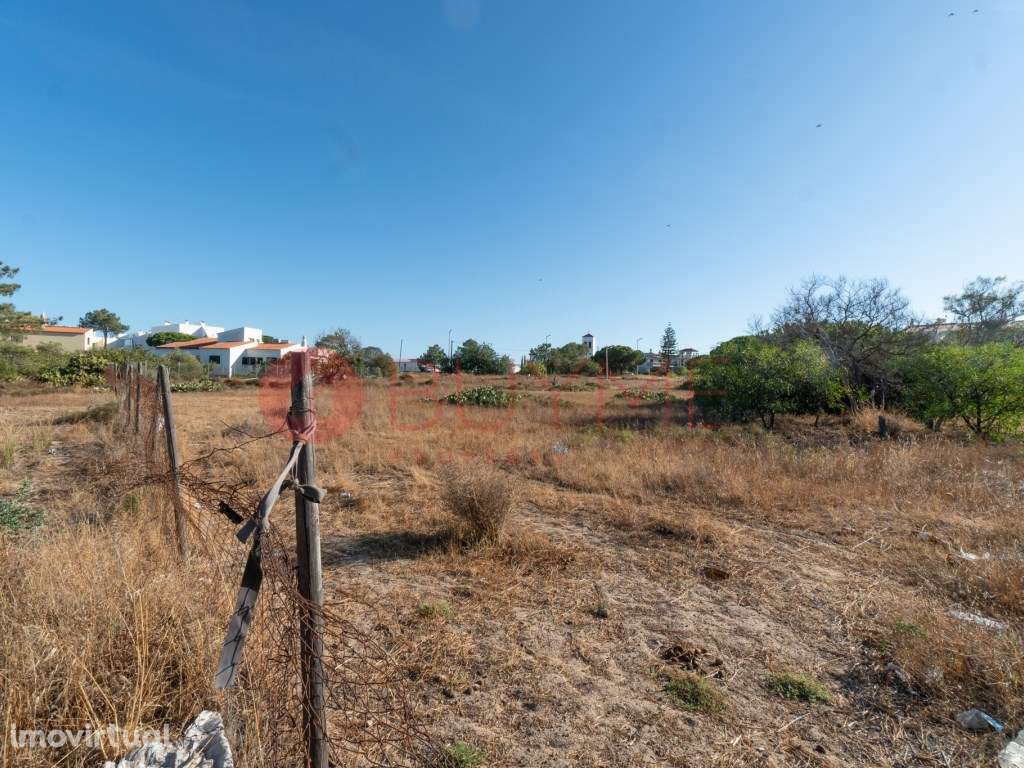 Lote de Terreno Multifuncional em Quarteira - Oportunidade Única pa... - Grande imagem: 5/12