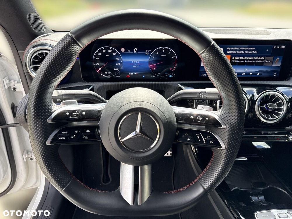 Mercedes-Benz CLA - 12