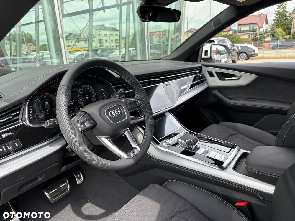 Audi Q8 - 13