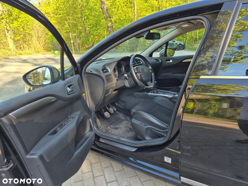 Citroën C4 e-HDi 115 Exclusive - 9