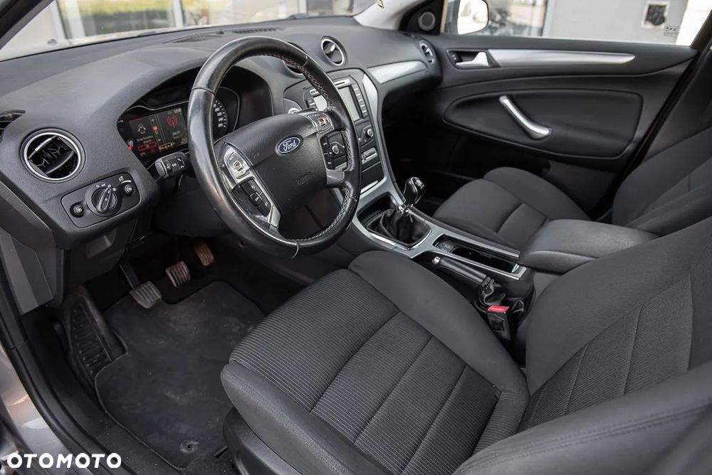 Ford Mondeo - 15