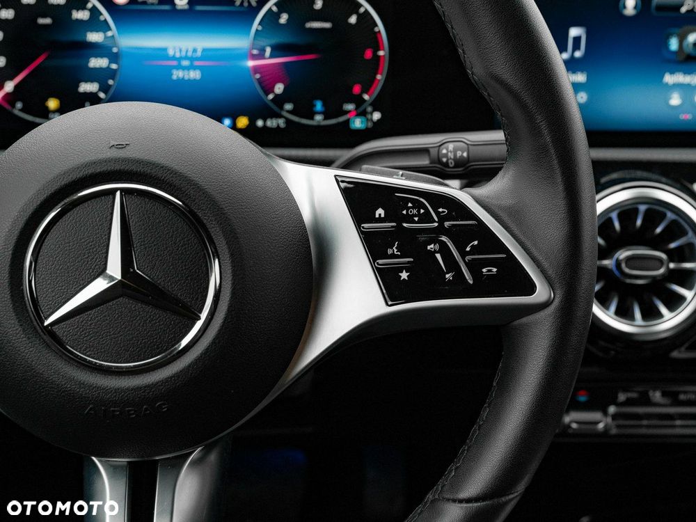 Mercedes-Benz Klasa A 200 d Progressive 8G-DCT - 17