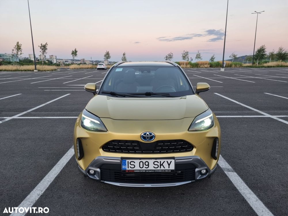 Toyota Yaris Cross 1.5 VVT-i HSD 4x2 Exclusive Adventure - 2