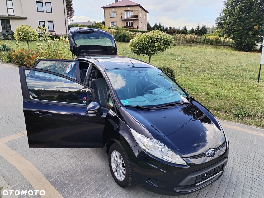 Ford Fiesta - 9