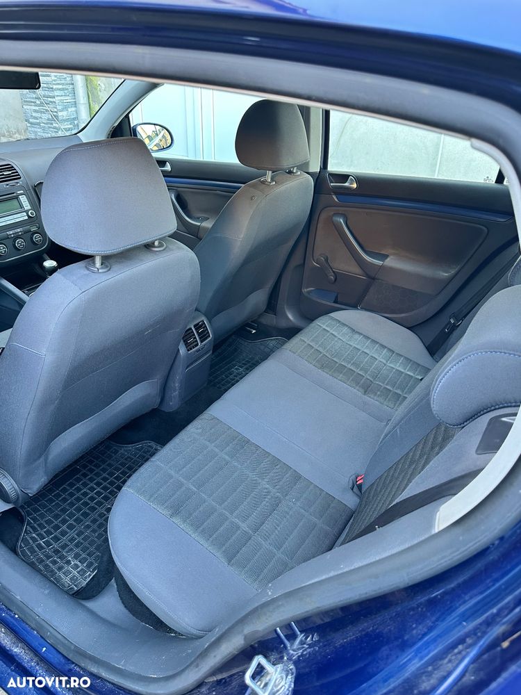 Volkswagen Golf 1.9 TDI Trendline DPF - 7