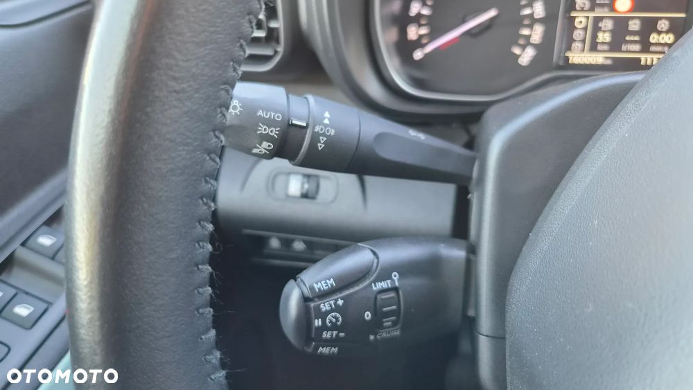 Citroën Berlingo MPV M BlueHDi 100 SHINE - 22
