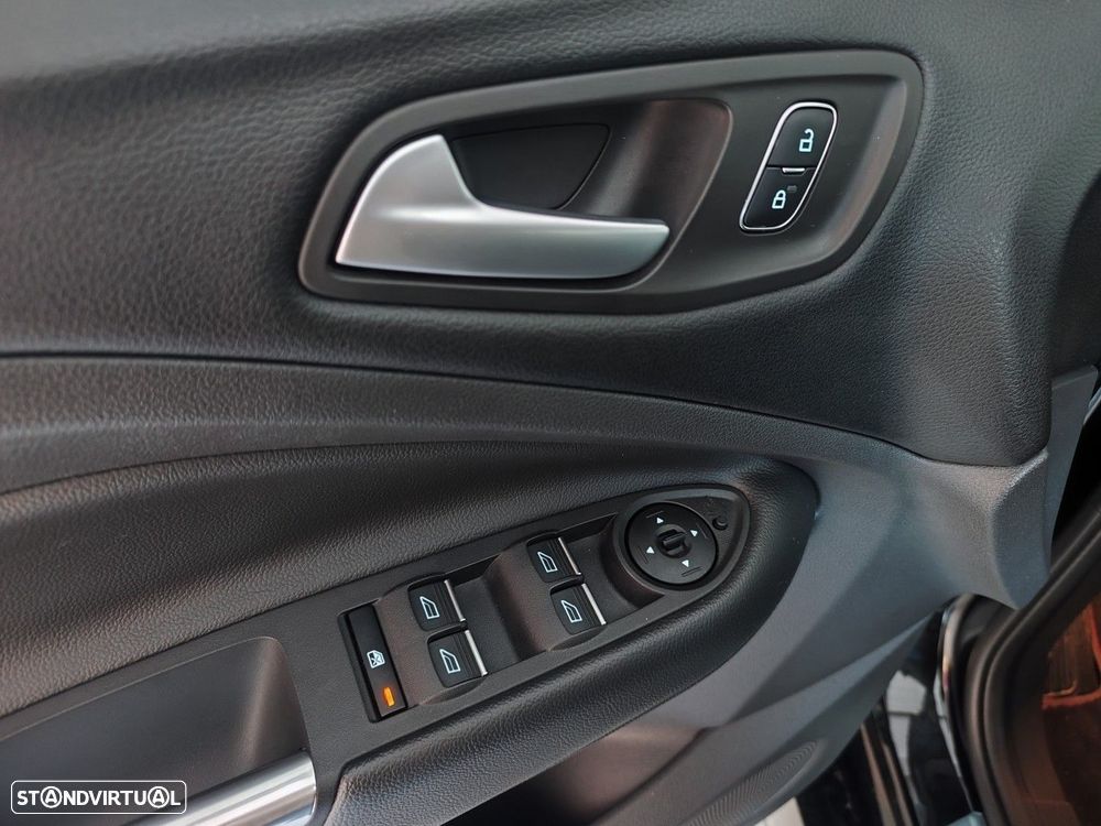 Ford Kuga 1.5 TDCi ST-Line - 18