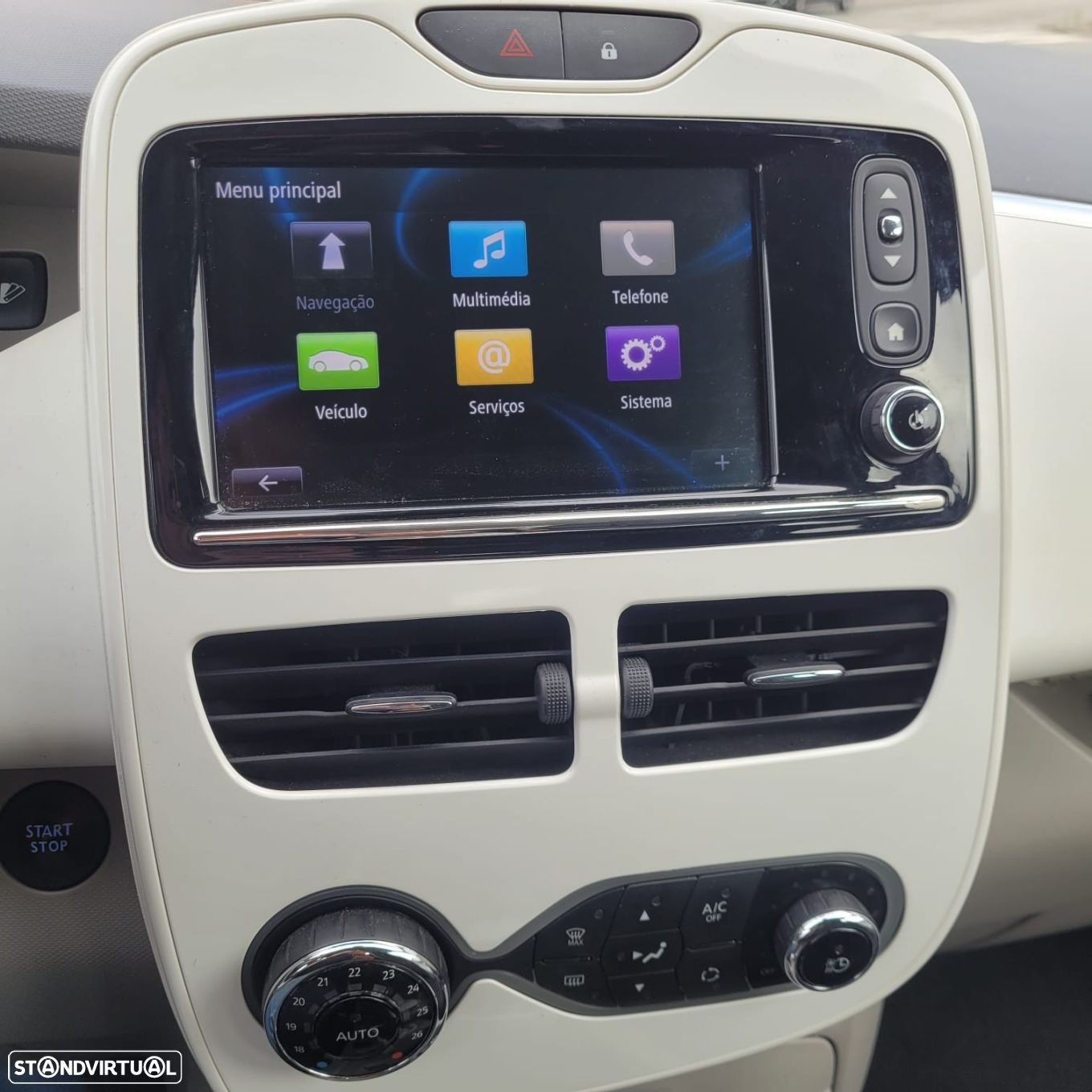 Renault Zoe - 12