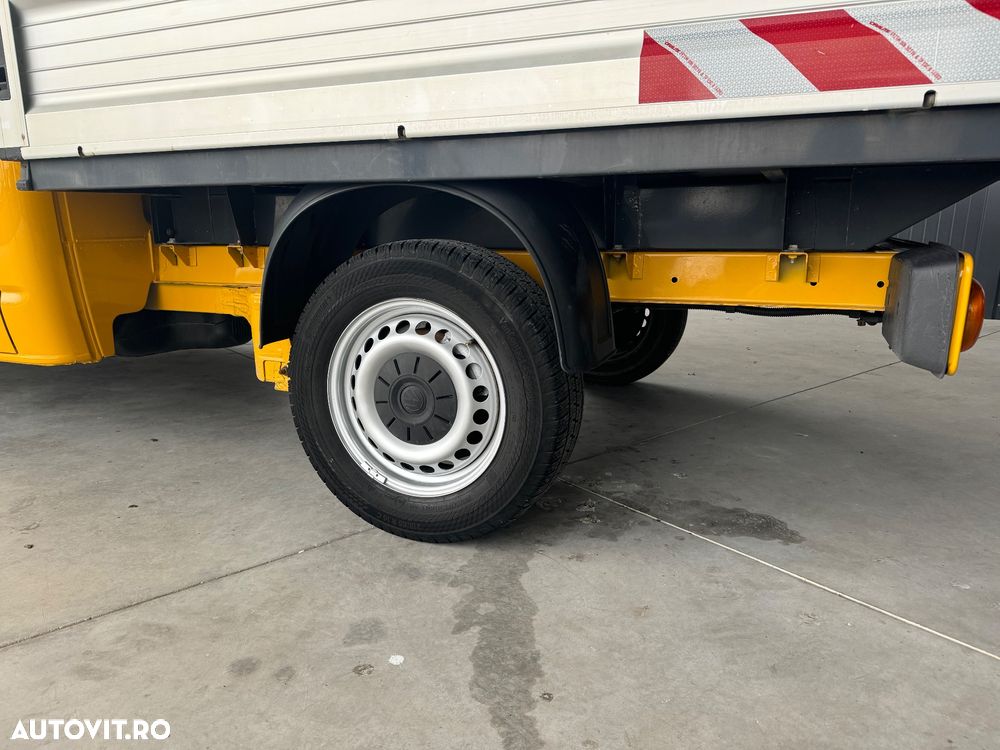 Volkswagen Transporter Doka T6.1 - 21