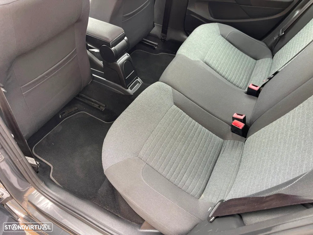 VW Polo 1.6 TDI Confortline BlueMotion - 40