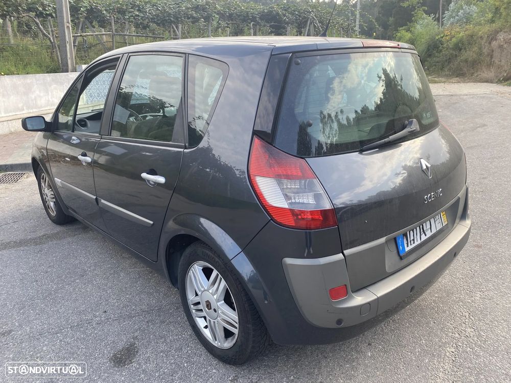 Renault Scénic 1.5 dCi Confort - 2