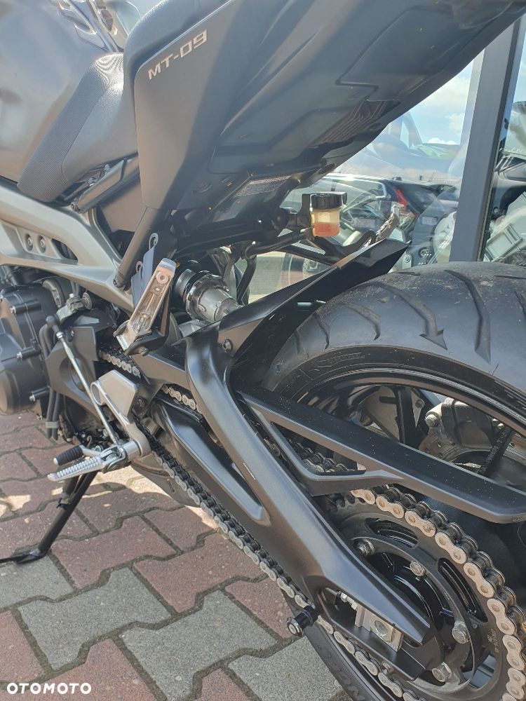 Yamaha MT - 33