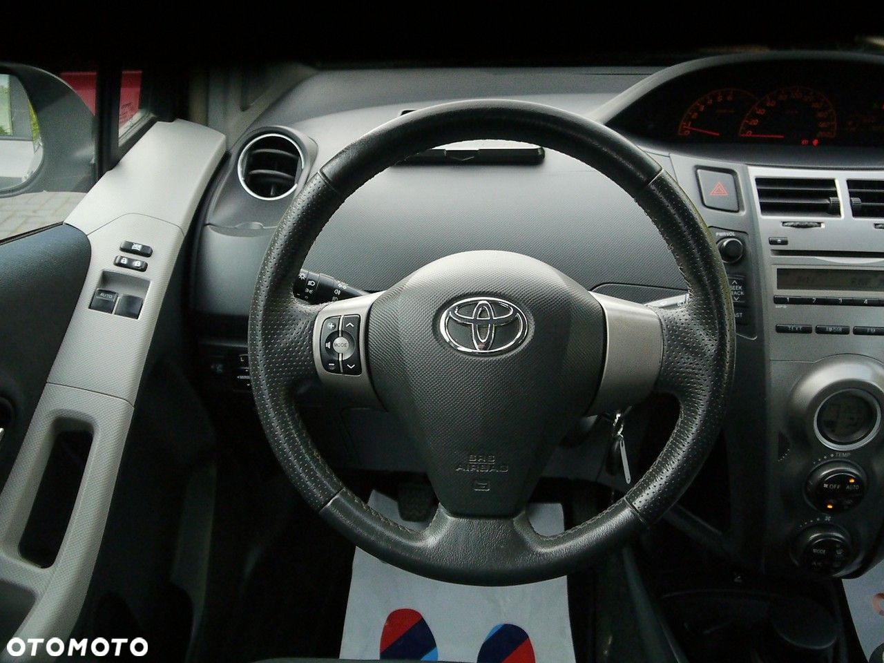 Toyota Yaris 1.33 VVT-i Cool - 14