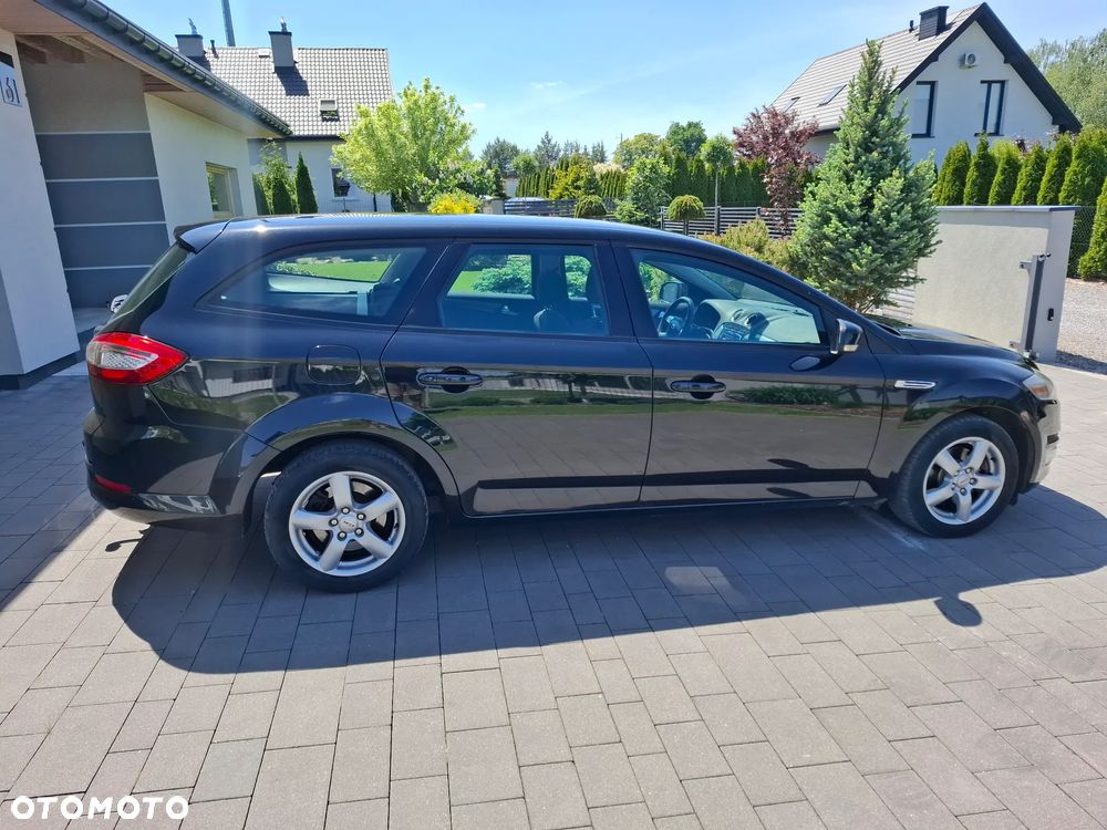Ford Mondeo 2.0 TDCi Ambiente - 3