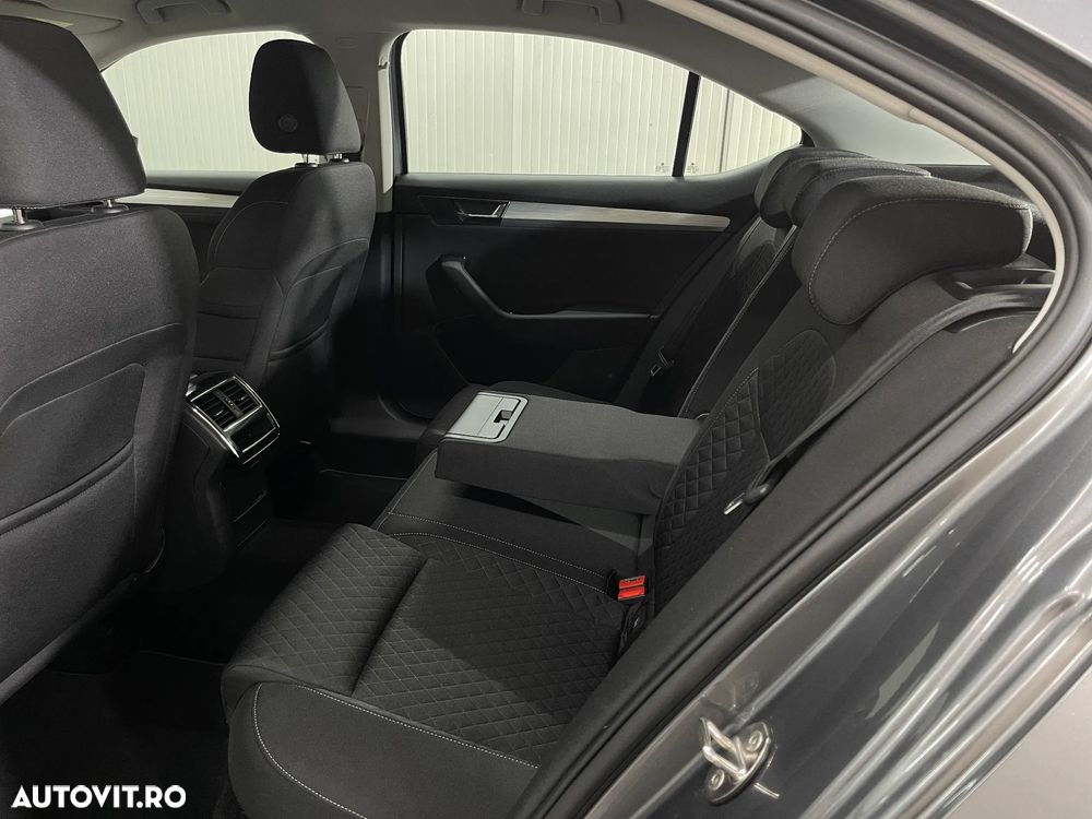 Skoda Superb 2.0 TDI DSG Ambition - 12
