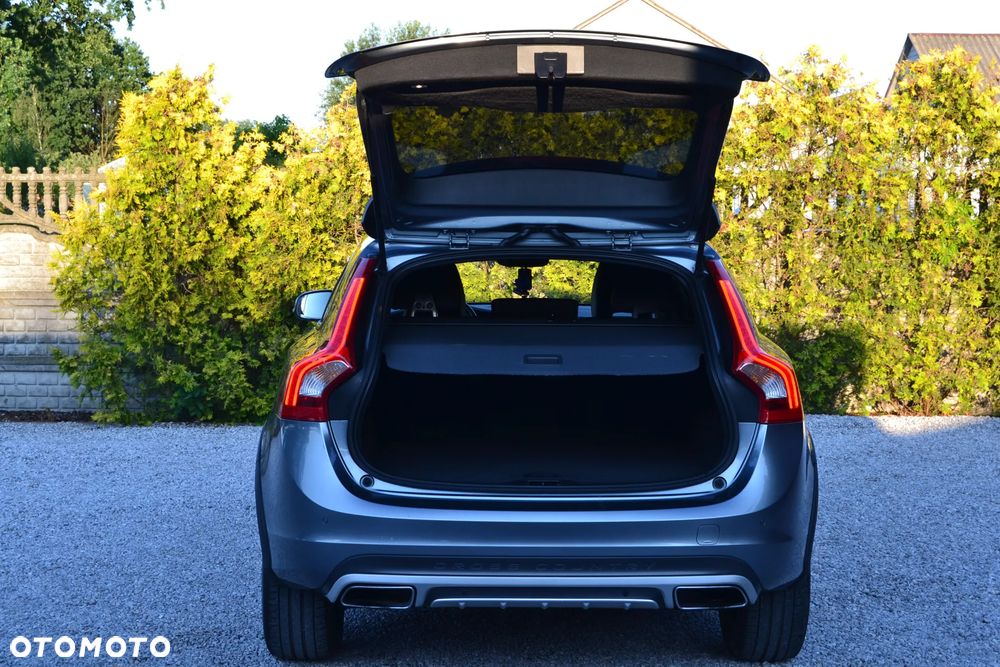 Volvo V60 Cross Country D4 Drive-E Momentum - 22