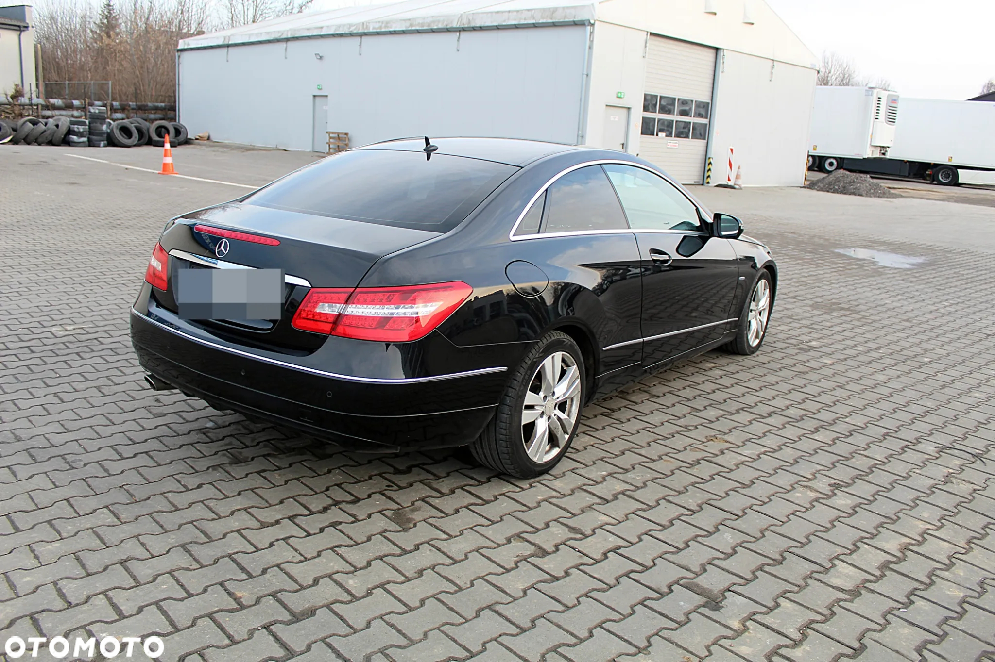 Mercedes-Benz Klasa E 250 CDI DPF Cabrio BlueEFFICIENCY 7G-TRONIC Avantgarde - 3