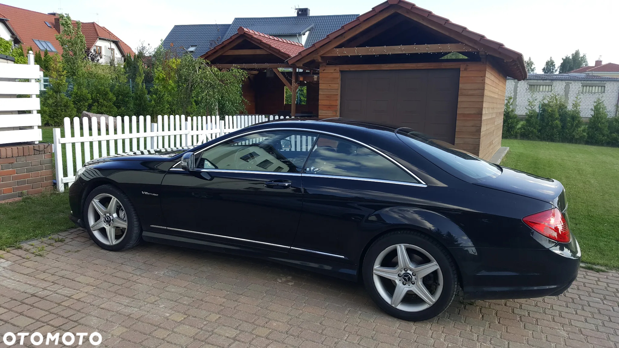 Mercedes-Benz CL 500 4-Matic BlueEff - 2