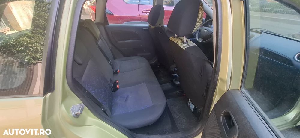 Ford Fiesta - 4