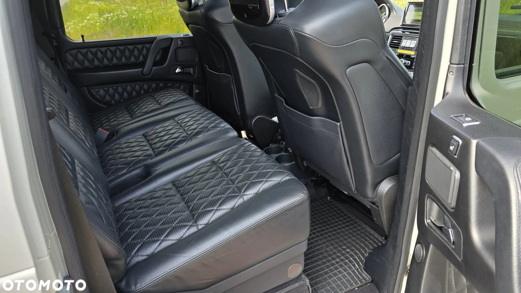 Mercedes-Benz Klasa G 63 AMG AMG SPEEDSHIFT 7G-TRONIC - 30