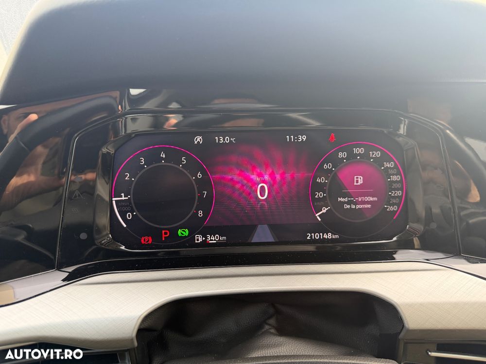 Volkswagen Golf - 13