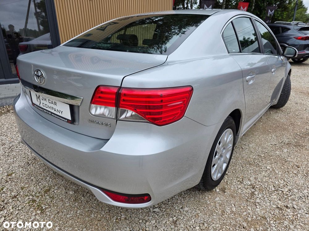 Toyota Avensis - 6