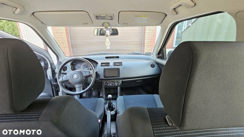 Suzuki Swift - 14