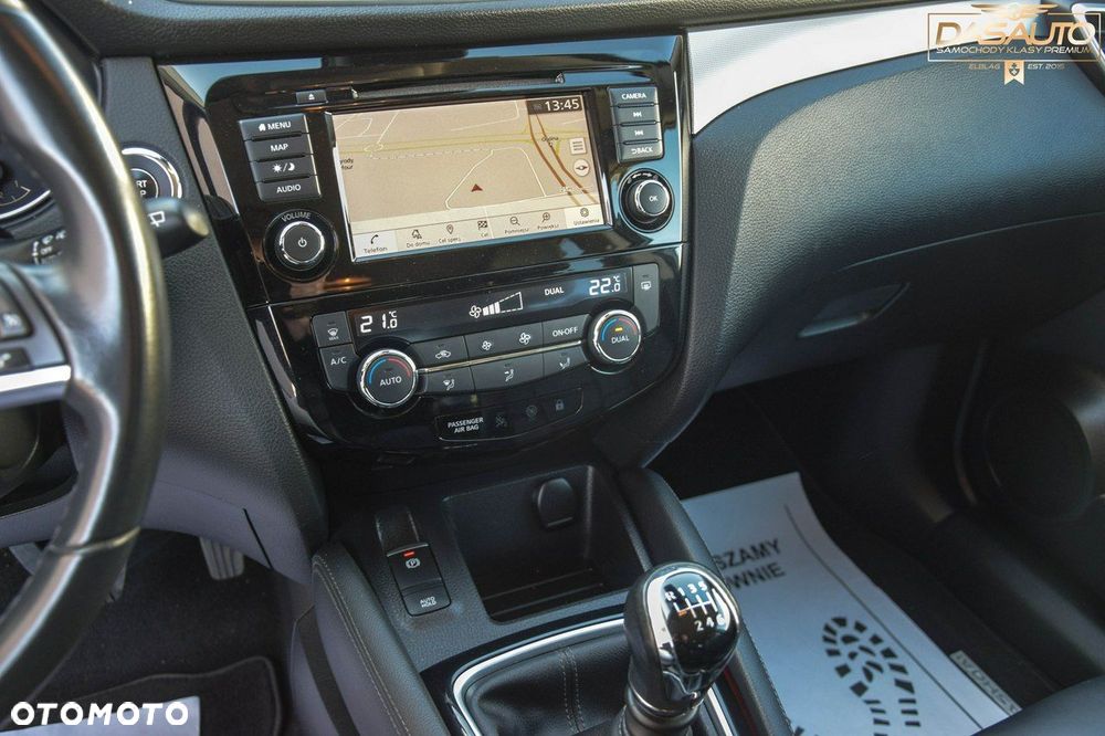 Nissan Qashqai 1.3 DIG-T Tekna - 24