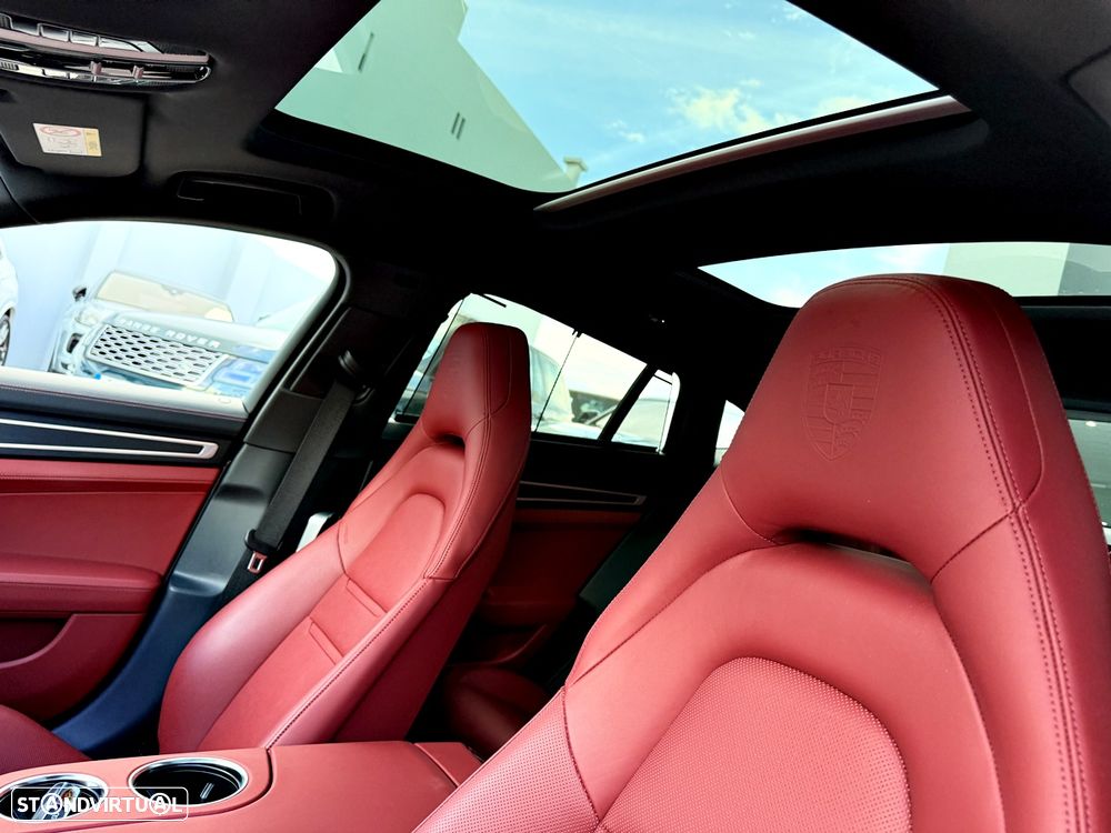 Porsche Panamera 4 E-Hybrid Platinum Edition - 24