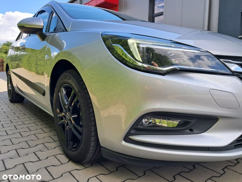 Opel Astra 1.4 T Dynamic - 3