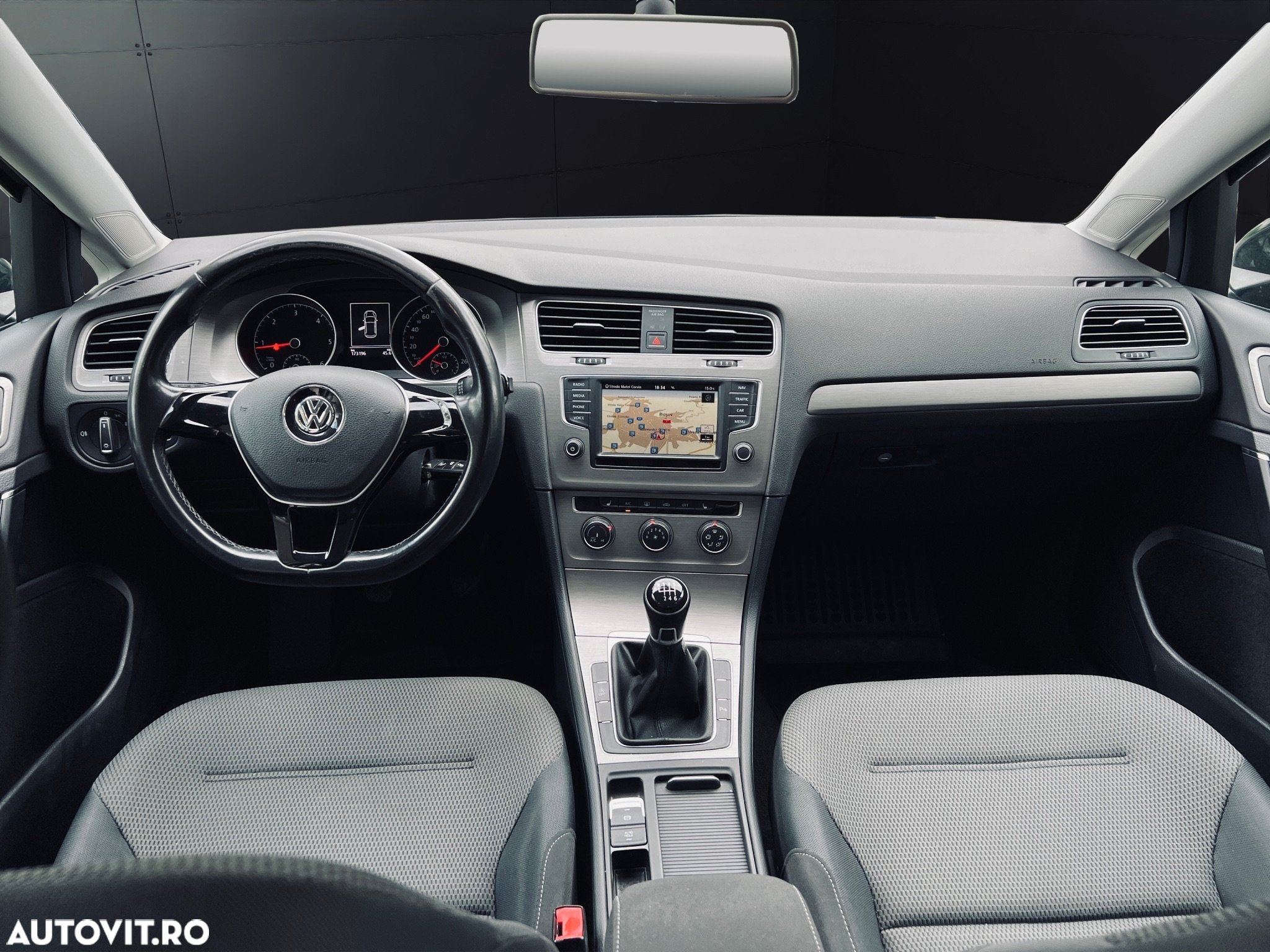 Volkswagen Golf - 9