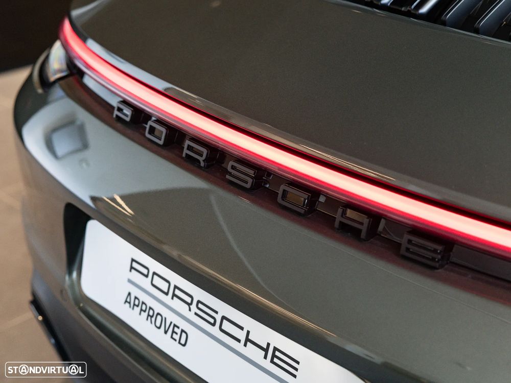 Porsche 911 (992) Carrera 4 GTS PDK - 14
