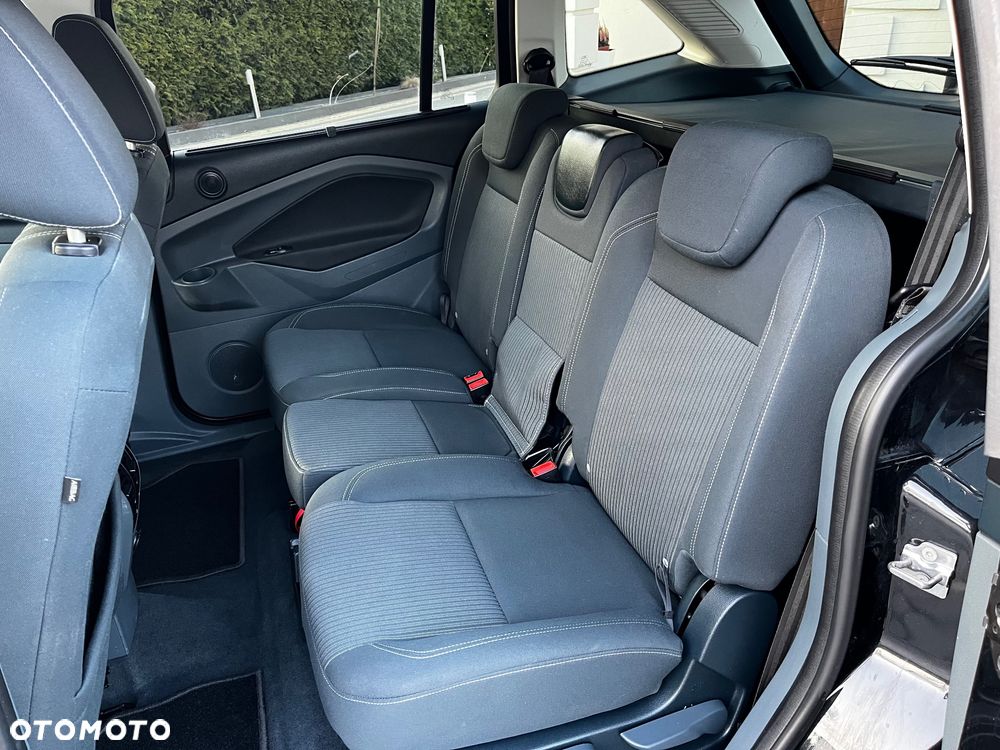 Ford Grand C-MAX - 15