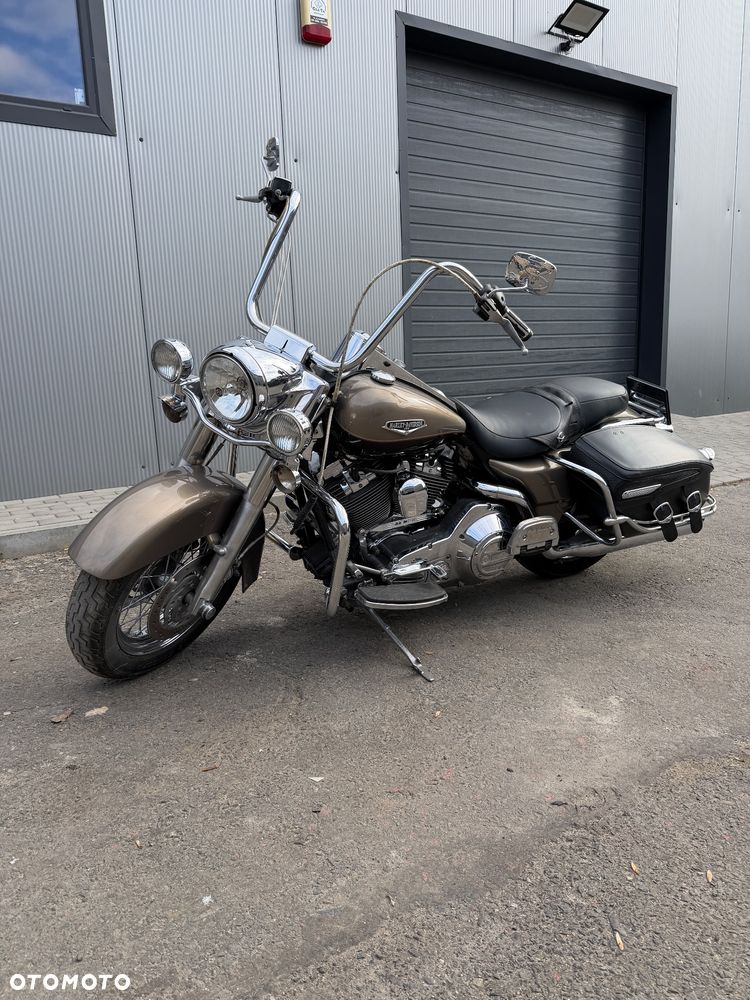 Harley-Davidson Touring Road King - 1