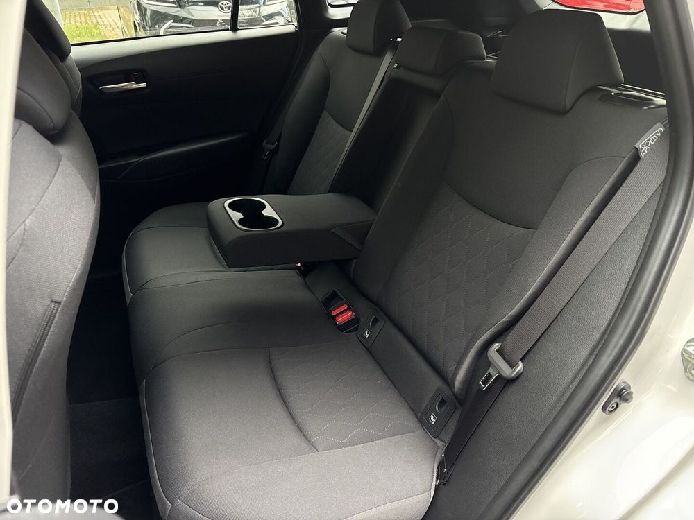 Toyota Corolla Cross - 17