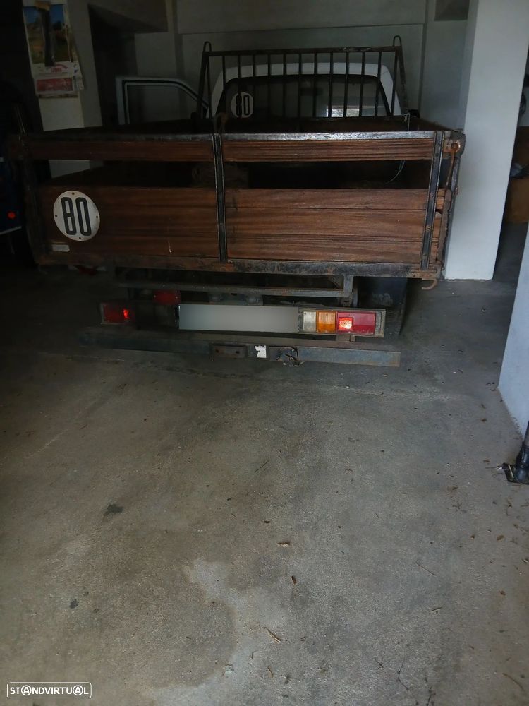 Bedford Brava - 2