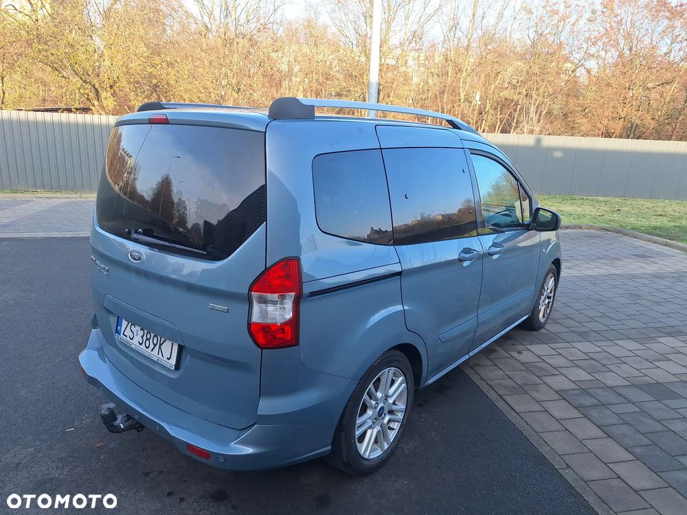 Ford Tourneo Courier 1.0 EcoBoost Trend - 14