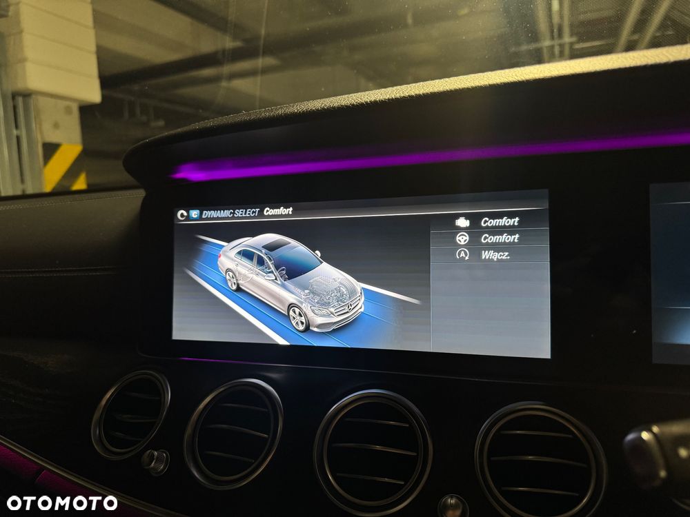 Mercedes-Benz Klasa E 220 d AMG - 28