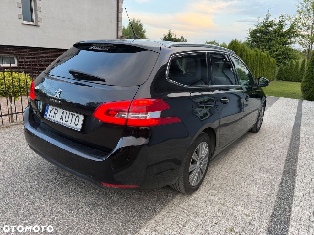 Peugeot 308 1.2 PureTech GPF Allure S&S - 3