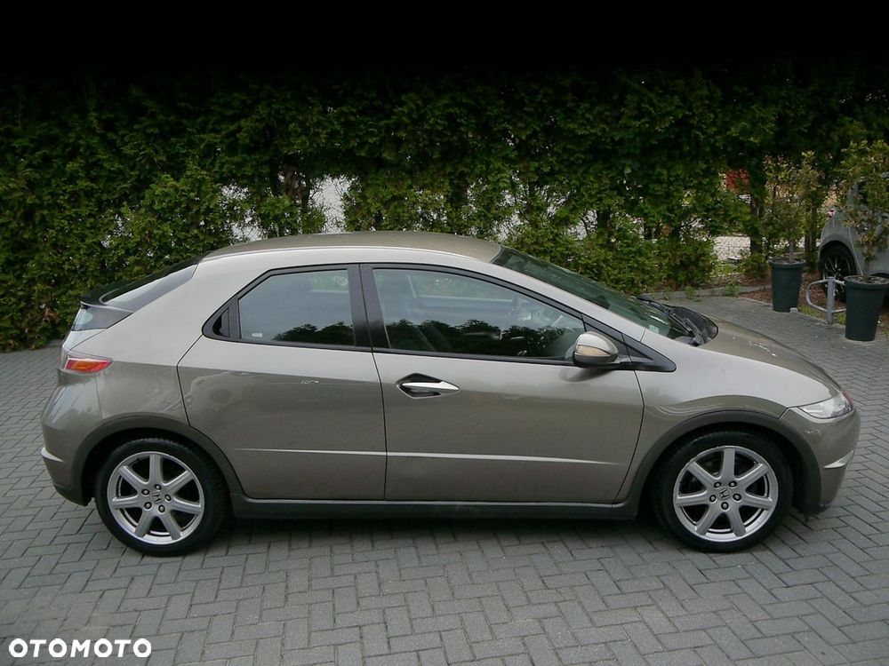 Honda Civic 1.8i-VTEC Executive - 9