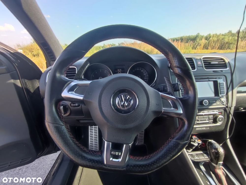 Volkswagen Golf 2.0 GTI DSG - 12
