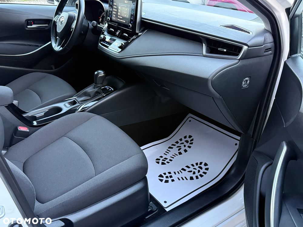 Toyota Corolla 1.8 Hybrid Comfort - 18