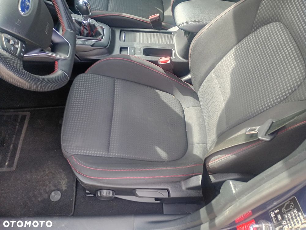 Ford Focus 2.0 TDCi ST-Line ASS - 25