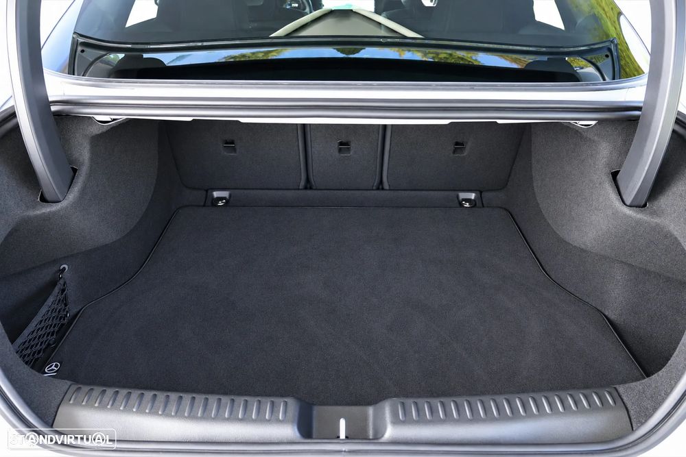 Mercedes-Benz CLA 180 Standard - 22