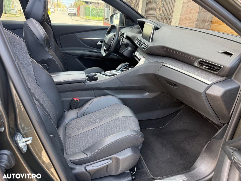 Peugeot 3008 1.2 PureTech Turbo S&S EAT6 GT-Line - 27