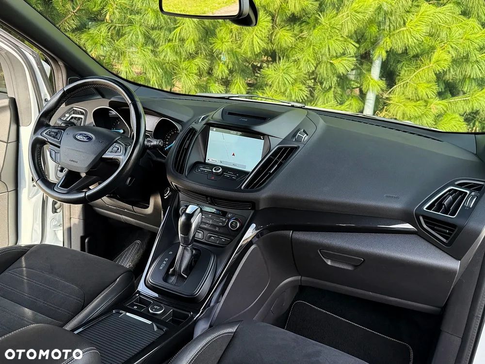 Ford Kuga 2.0 TDCi 4x4 ST-Line - 7