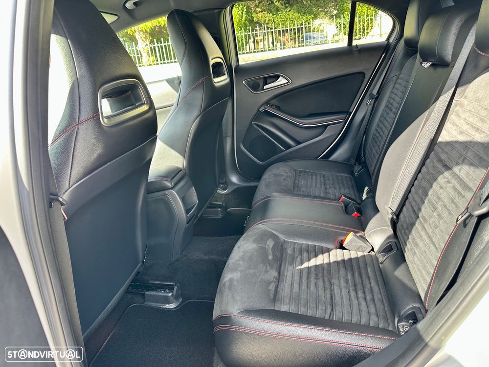 Mercedes-Benz A 180 CDI AMG Line - 24