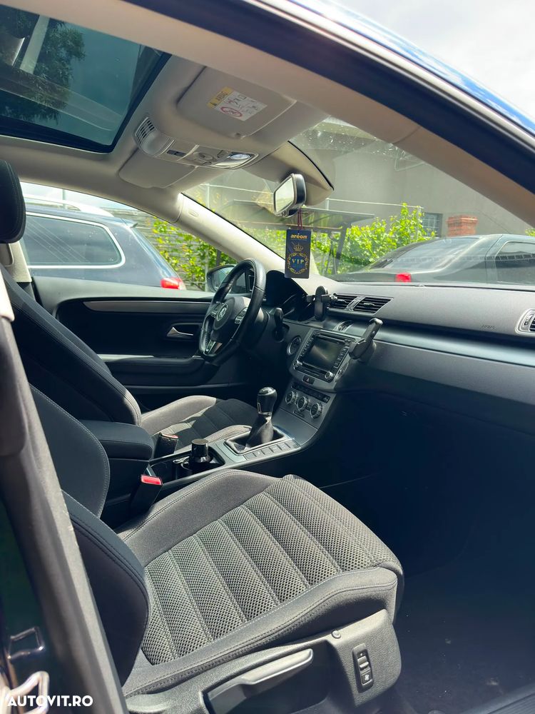 Volkswagen Passat CC - 10
