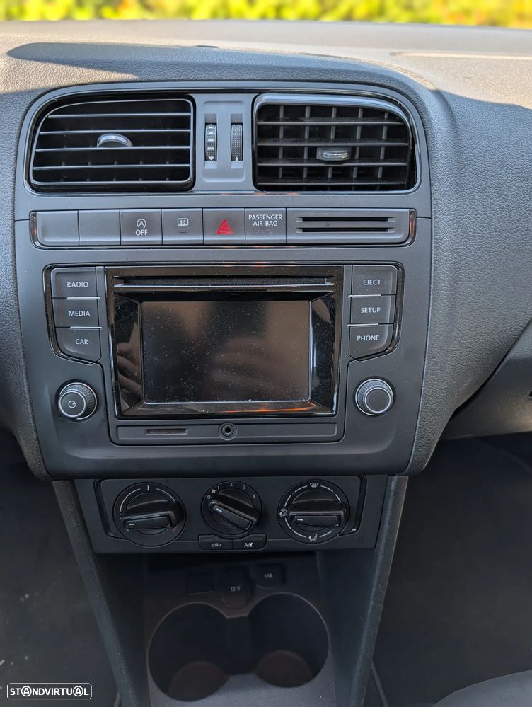 VW Polo 1.0 Trendline - 6