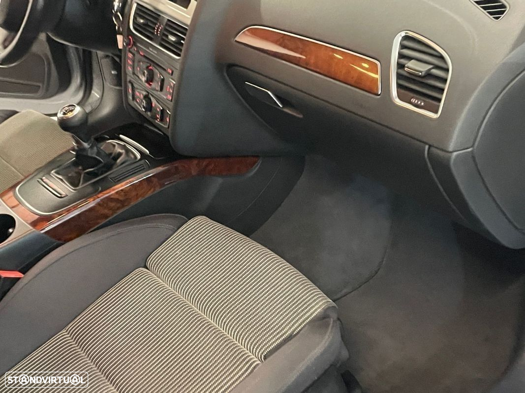 Audi A4 Avant 2.0 TDI exclusive - 28